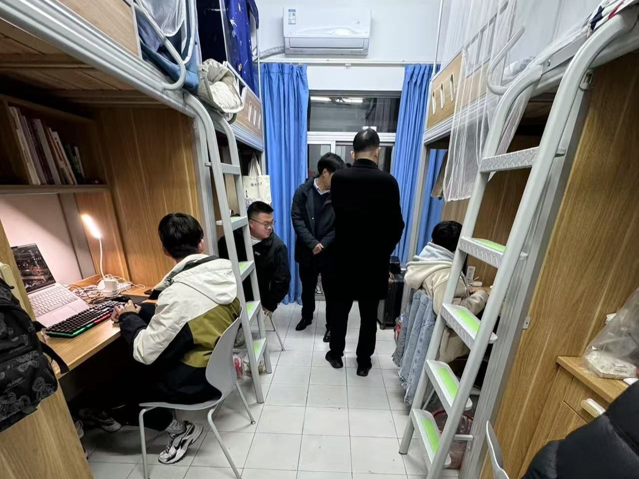 做爱视频